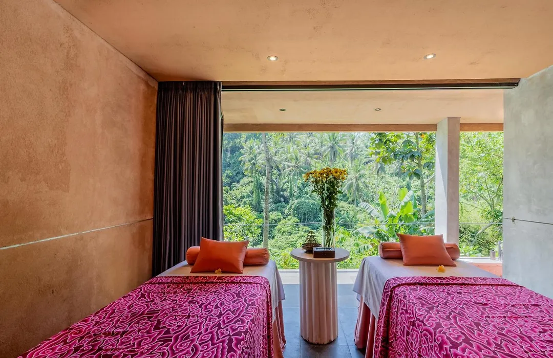 Amora Ubud Boutique Villas-1